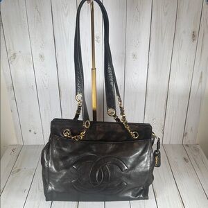 CHANEL • Authentic Vintage Shoulder Bag
